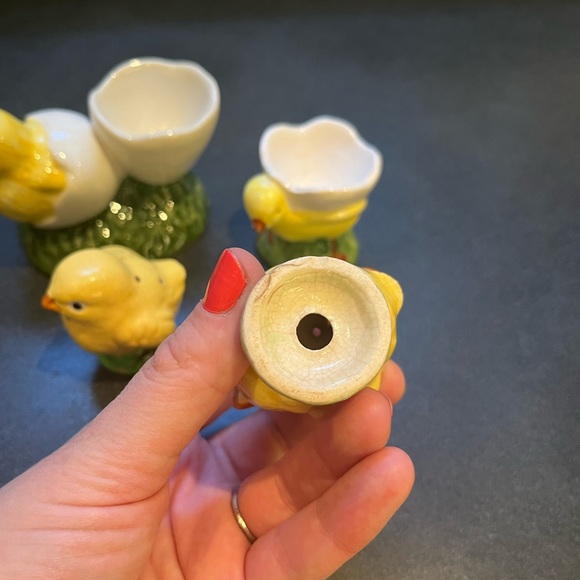 Vintage Easter Chicks, Shakers and Egg Cups - Picture 4 of 16